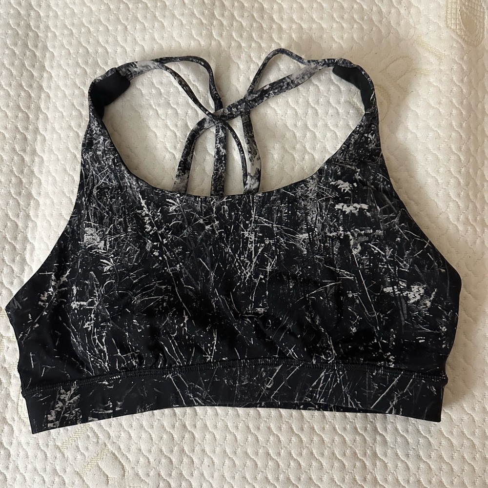 Lululemon sports bra